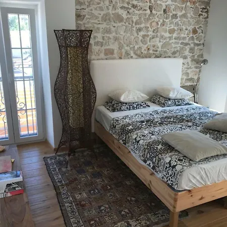 Olife Milna * Milna (Brac)