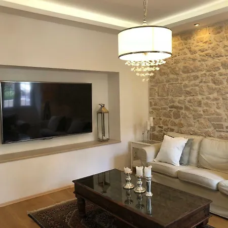 Olife Milna Holiday home *